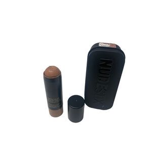 Nudestix Beach Babe Face Lip Matte Highlighter Lightly Swatched